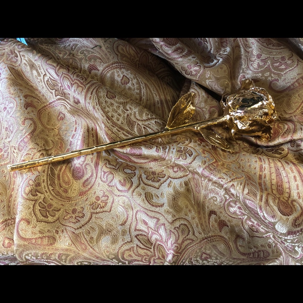 Gold Rose